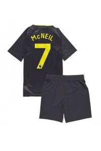 Everton Dwight McNeil #7 Babytruitje Uit tenue Kind 2024-25 Korte Mouw (+ Korte broeken)